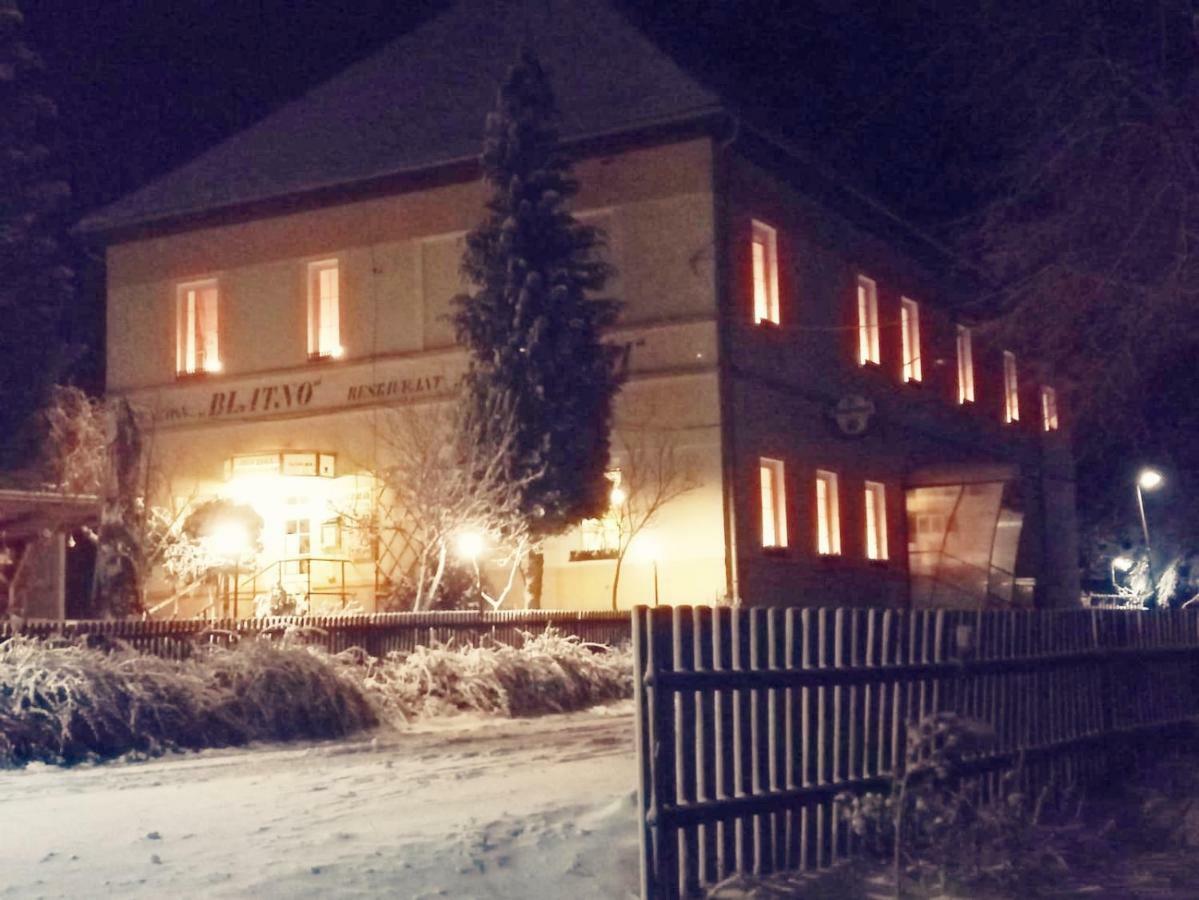 Penzion Blatno Экстерьер фото